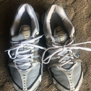 Nike Reax Shoes Size 7